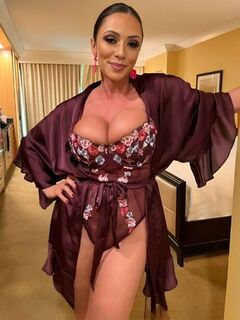 Ariella Ferrera